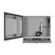 Contenitore porta PC industriale aperto, vista frontale